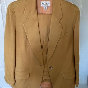 Vintage Emanuel Ungaro Women’s Jacket and Pant Suit Set Tan